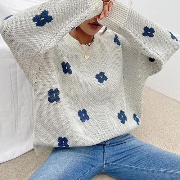 Chic Nation Sweaters - Gorgeous floral sweater oversized